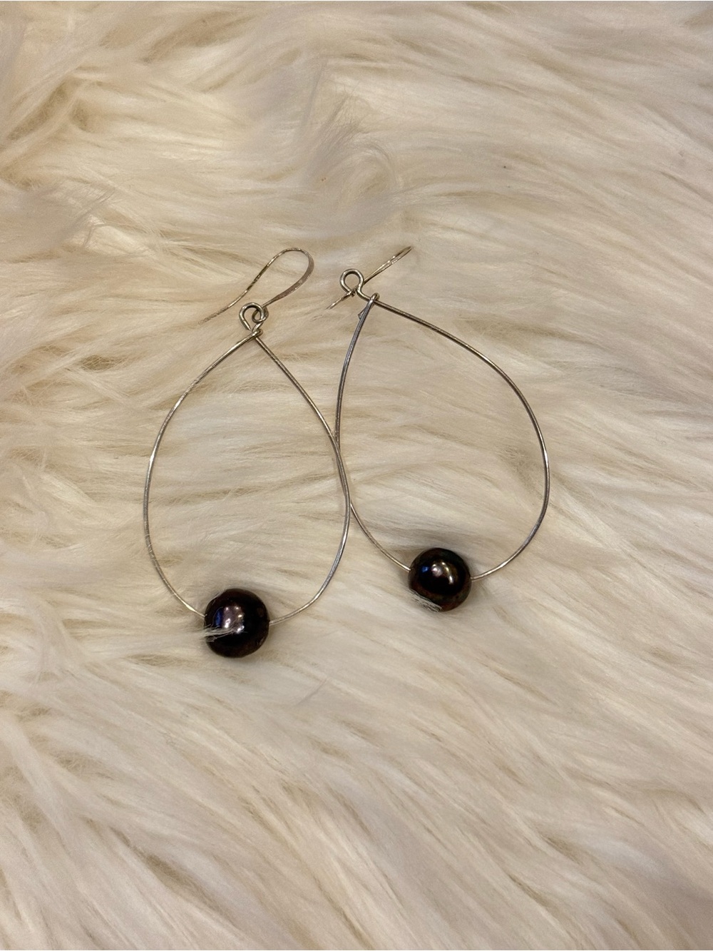 Delicate Silver Teardrop Earrings with Pearl